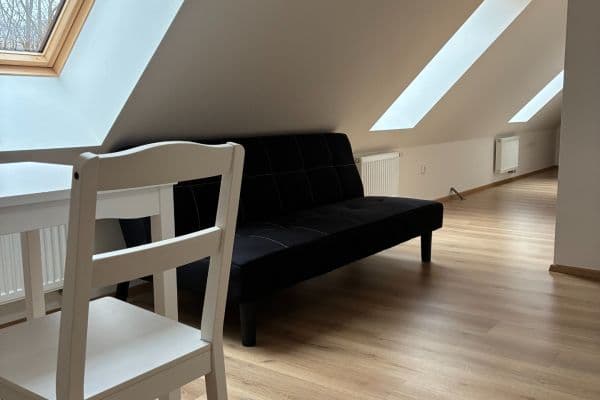 Pronájem bytu 1+kk 32 m², Za Mlýnem, Hostivice Pronájem bytu 1+kk 32 m², Za Mlýnem, Hostivice