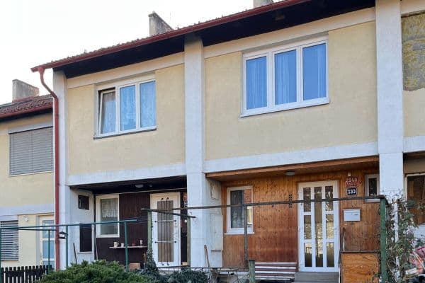 Prodej domu 130 m², pozemek 100 m², Brigádníků, Praha Prodej domu 130 m², pozemek 100 m², Brigádníků, Praha