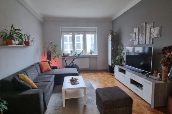 Prodej bytu 2+1 73 m², Basilejské náměstí, Praha Prodej bytu 2+1 73 m², Basilejské náměstí, Praha