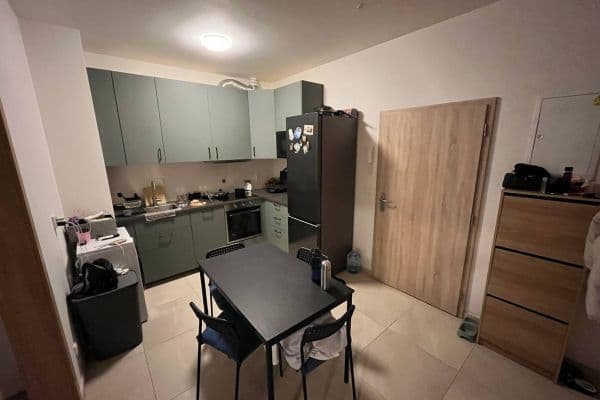 Prodej bytu 2+kk 43 m², V Pitkovičkách, Praha Prodej bytu 2+kk 43 m², V Pitkovičkách, Praha