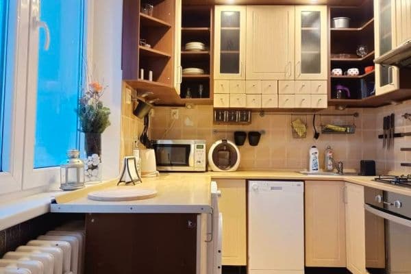 Pronájem bytu 2+1 56 m², Sečovská, Bratislava Pronájem bytu 2+1 56 m², Sečovská, Bratislava