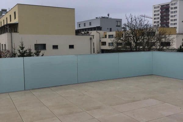 Pronájem bytu 3+1 80 m², Prvomájová, Praha Pronájem bytu 3+1 80 m², Prvomájová, Praha