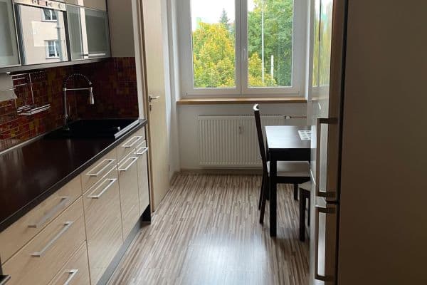 Pronájem bytu 1+1 42 m², Klatovská třída, Plzeň, Plzeňský kraj Pronájem bytu 1+1 42 m², Klatovská třída, Plzeň, Plzeňský kraj