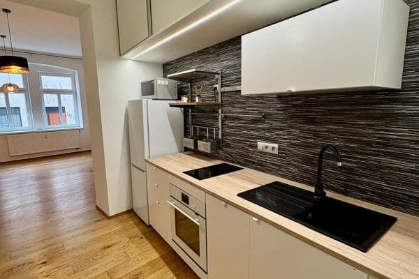 Pronájem bytu 1+1 39 m², Ve Vrchu, Praha Pronájem bytu 1+1 39 m², Ve Vrchu, Praha