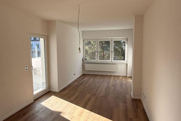 Pronájem bytu 3+1 99 m², Cranachstr.52, Essen Pronájem bytu 3+1 99 m², Cranachstr.52, Essen