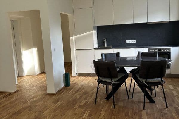 Pronájem bytu 3+1 66 m², Innsbruck, Tyrolsko Pronájem bytu 3+1 66 m², Innsbruck, Tyrolsko