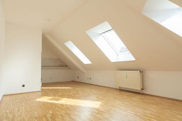 Pronájem bytu 2+1 45 m², Hagen Pronájem bytu 2+1 45 m², Hagen