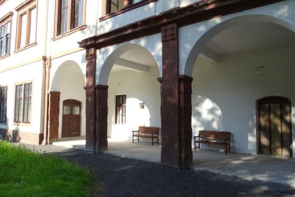 Pronájem bytu 2+kk 64 m², Hořiněves Pronájem bytu 2+kk 64 m², Hořiněves