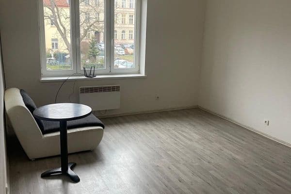 Pronájem bytu 2+kk 50 m², Žitavského, Praha Pronájem bytu 2+kk 50 m², Žitavského, Praha