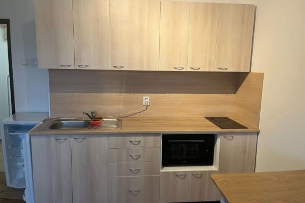 Pronájem bytu 1+kk 26 m², U Pošty, Praha Pronájem bytu 1+kk 26 m², U Pošty, Praha