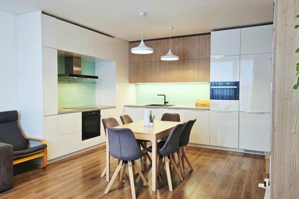 Prodej bytu 3+1 98 m², Žltá, Bratislava Prodej bytu 3+1 98 m², Žltá, Bratislava