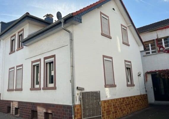 Prodej domu 120 m², pozemek 168 m², Max-Planck-Straße 12, Obertshausen Prodej domu 120 m², pozemek 168 m², Max-Planck-Straße 12, Obertshausen