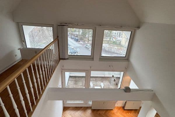 Pronájem bytu 3+1 85 m², Fuhlsbütteler Damm 75, Hamburg Pronájem bytu 3+1 85 m², Fuhlsbütteler Damm 75, Hamburg