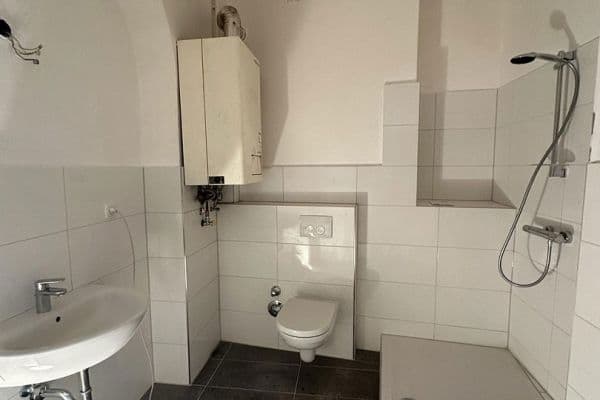 Pronájem bytu 2+1 68 m², Oststraße 7, Witten Pronájem bytu 2+1 68 m², Oststraße 7, Witten