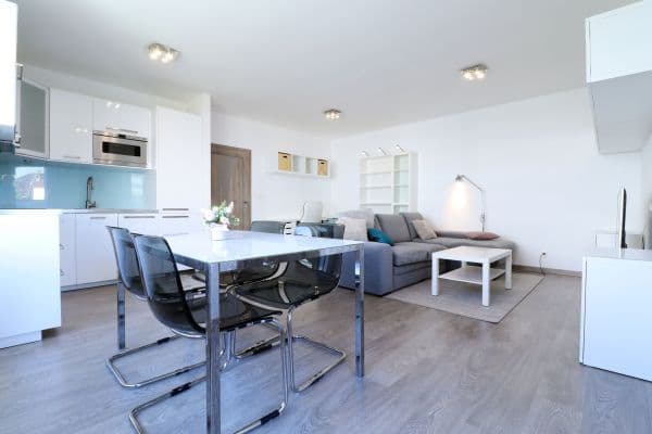 Pronájem bytu 2+kk 61 m², Máchova, Mladá Boleslav, Středočeský kraj Pronájem bytu 2+kk 61 m², Máchova, Mladá Boleslav, Středočeský kraj