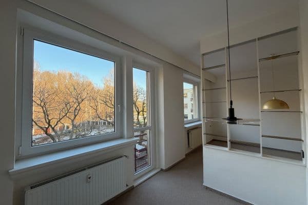 Pronájem bytu 3+1 94 m², Na Petynce, Praha Pronájem bytu 3+1 94 m², Na Petynce, Praha