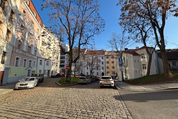 Prodej bytu 2+kk 57 m², Černomořská, Praha Prodej bytu 2+kk 57 m², Černomořská, Praha