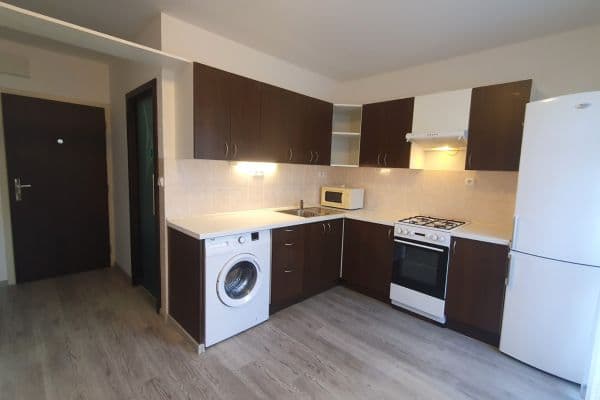 Pronájem bytu 1+1 37 m², Absolonova, Brno Pronájem bytu 1+1 37 m², Absolonova, Brno