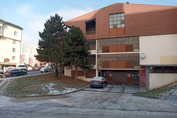 Pronájem garáže 16 m², Karlova Ves Pronájem garáže 16 m², Karlova Ves