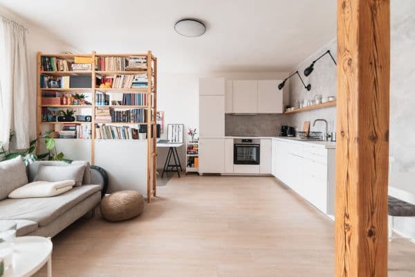 Pronájem bytu 2+kk 45 m², Karlovo náměstí, Praha Pronájem bytu 2+kk 45 m², Karlovo náměstí, Praha