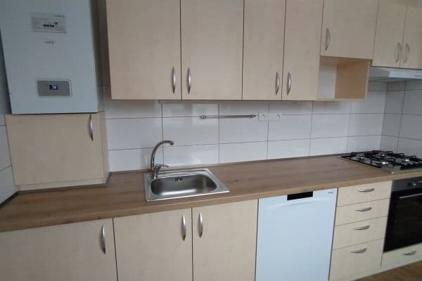 Pronájem bytu 3+1 63 m², Karla Čapka, Lomnice nad Popelkou Pronájem bytu 3+1 63 m², Karla Čapka, Lomnice nad Popelkou