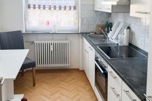 Pronájem bytu 3+1 74 m², Bürger-Meister-Diehl Str. 29, Eisenberg (Pfalz), Porýní-Falc Pronájem bytu 3+1 74 m², Bürger-Meister-Diehl Str. 29, Eisenberg (Pfalz), Porýní-Falc