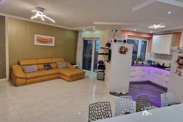 Prodej bytu 5+1 106 m², Hainstr. 22, Nürnberg Prodej bytu 5+1 106 m², Hainstr. 22, Nürnberg