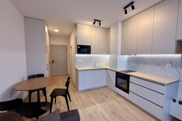 Pronájem bytu 1+1 29 m², Slnečnicová, Rovinka Pronájem bytu 1+1 29 m², Slnečnicová, Rovinka