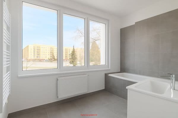 Pronájem bytu 3+kk 75 m², nám. Republiky, Pronájem bytu 3+kk 75 m², nám. Republiky,