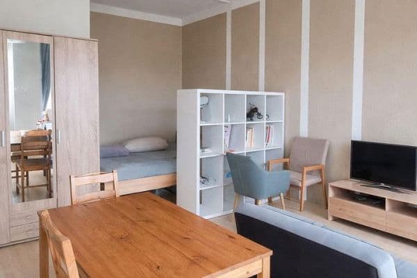 Pronájem bytu 1+1 41 m², Lindauer Allee 38, Berlin, Berlín Pronájem bytu 1+1 41 m², Lindauer Allee 38, Berlin, Berlín