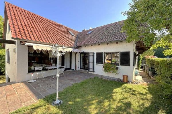 Prodej domu 197 m², pozemek 705 m², Böblingen Prodej domu 197 m², pozemek 705 m², Böblingen