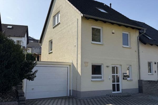 Prodej domu 118 m², pozemek 277 m², Mühlhausen Prodej domu 118 m², pozemek 277 m², Mühlhausen