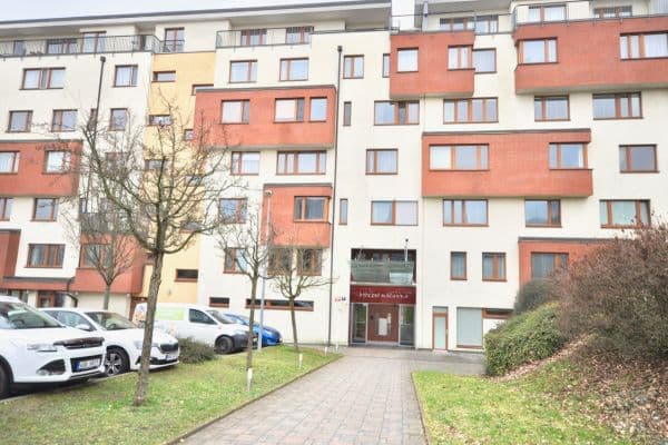 Pronájem bytu 4+kk 122 m², Nad Okrouhlíkem, Praha Pronájem bytu 4+kk 122 m², Nad Okrouhlíkem, Praha