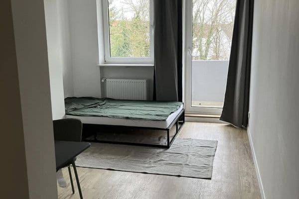 Pronájem bytu 1+1 17 m², Sachranger Str. 5, München, Bavorsko Pronájem bytu 1+1 17 m², Sachranger Str. 5, München, Bavorsko