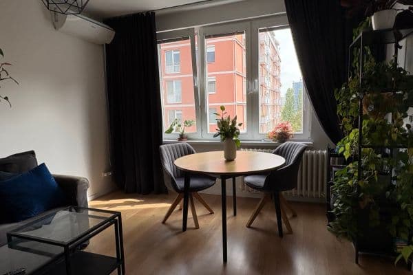 Prodej bytu 3+1 61 m², Jozefa Cígera Hronského, Nové Mesto Prodej bytu 3+1 61 m², Jozefa Cígera Hronského, Nové Mesto
