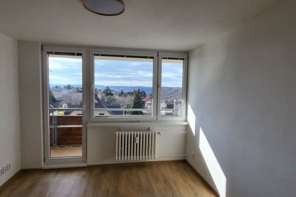 Pronájem bytu 2+kk 45 m², Přádova, Praha Pronájem bytu 2+kk 45 m², Přádova, Praha