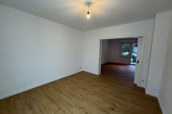 Pronájem bytu 3+1 65 m², Friedrichstr. 60, Haan Pronájem bytu 3+1 65 m², Friedrichstr. 60, Haan