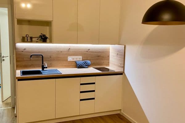 Pronájem bytu 1+kk 25 m², Ke křížku, Kladno Pronájem bytu 1+kk 25 m², Ke křížku, Kladno