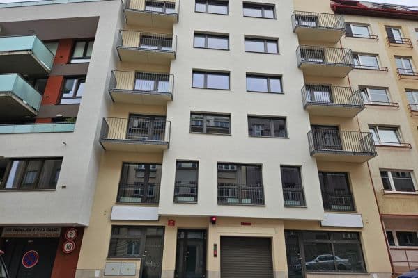 Pronájem bytu 2+kk 62 m², Sinkulova, Praha Pronájem bytu 2+kk 62 m², Sinkulova, Praha