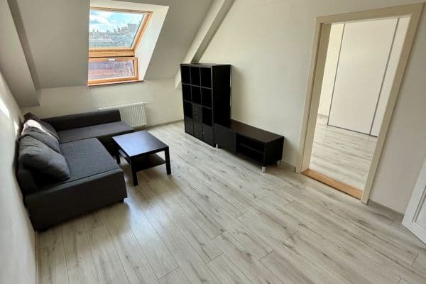 Pronájem bytu 2+kk 44 m², Lotyšská, Praha Pronájem bytu 2+kk 44 m², Lotyšská, Praha