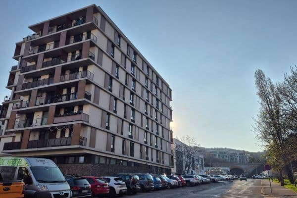 Pronájem bytu 2+1 46 m², Sliačska, Bratislava Pronájem bytu 2+1 46 m², Sliačska, Bratislava