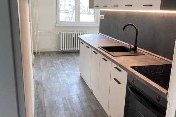 Pronájem bytu 3+1 70 m², Pincova, Ústí nad Labem Pronájem bytu 3+1 70 m², Pincova, Ústí nad Labem