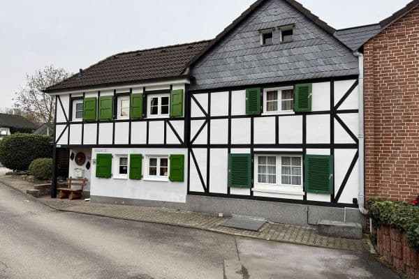 Prodej domu 57 m², pozemek 441 m², Solingen Prodej domu 57 m², pozemek 441 m², Solingen