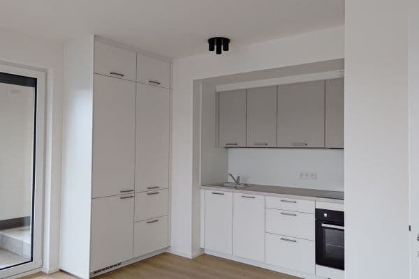 Pronájem bytu 2+kk 61 m², Poděbradská, Praha Pronájem bytu 2+kk 61 m², Poděbradská, Praha