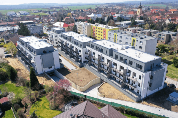 Pronájem garáže 12 m², Karla Čapka, Unhošť Pronájem garáže 12 m², Karla Čapka, Unhošť