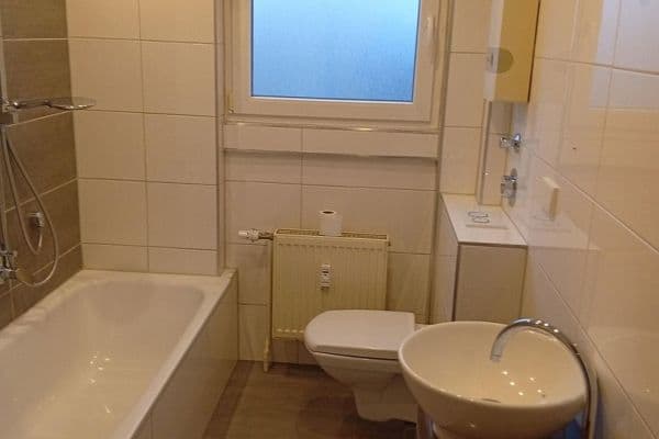 Pronájem bytu 3+1 80 m², Heppenheim Pronájem bytu 3+1 80 m², Heppenheim