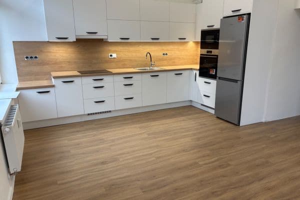 Pronájem bytu 3+kk 62 m², Revoluční, Žďár nad Sázavou, Kraj Vysočina Pronájem bytu 3+kk 62 m², Revoluční, Žďár nad Sázavou, Kraj Vysočina