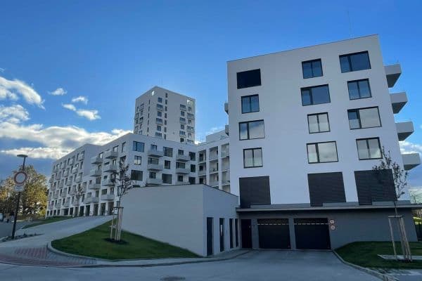 Pronájem garáže 13 m², třída Generála Píky, Brno Pronájem garáže 13 m², třída Generála Píky, Brno