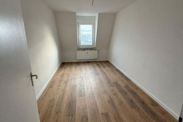 Pronájem bytu 3+1 65 m², Höfener Str. 22, Fürth Pronájem bytu 3+1 65 m², Höfener Str. 22, Fürth