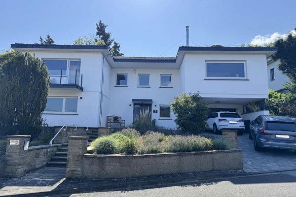 Prodej domu 257 m², pozemek 1.054 m², BAD KREUZNACH Prodej domu 257 m², pozemek 1.054 m², BAD KREUZNACH